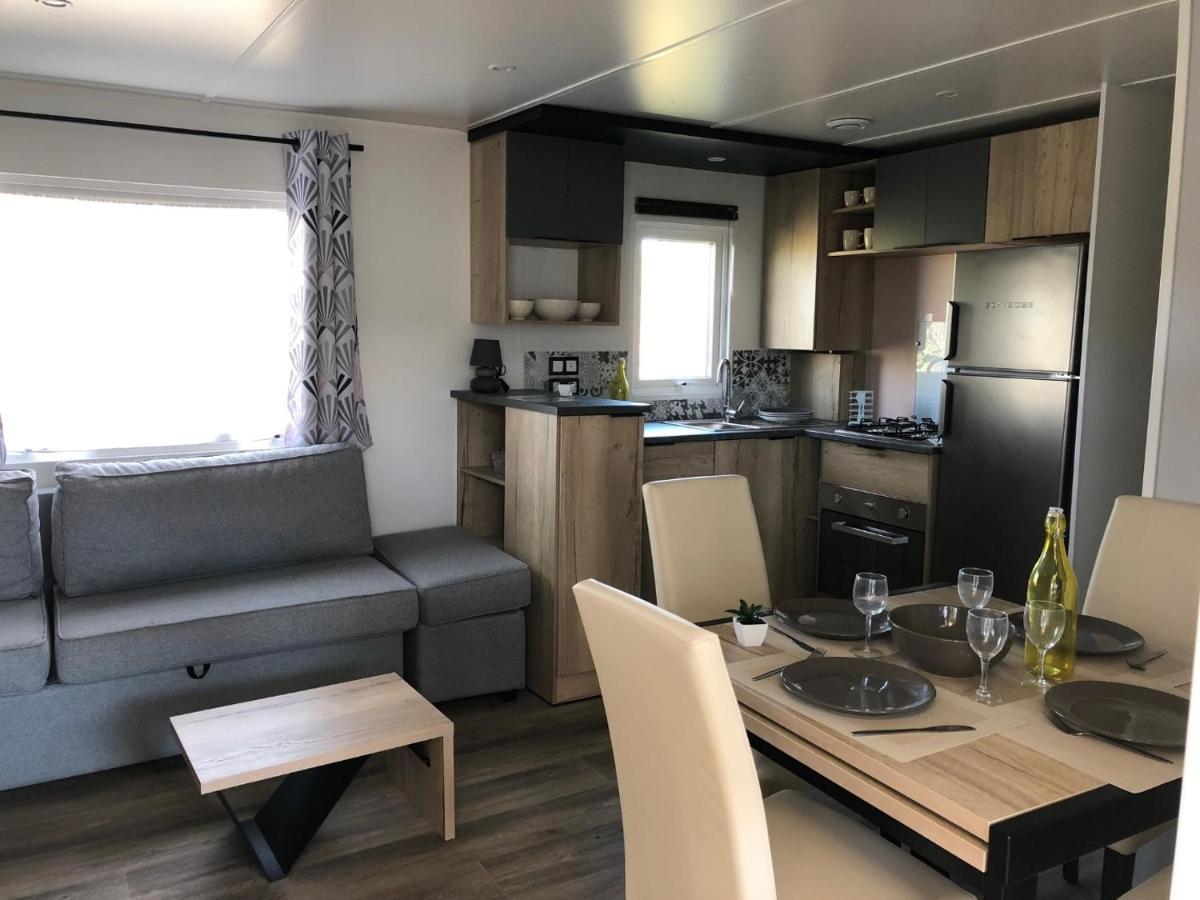 Camping Les Sables Du Midi Hotel วัลราส์-ปลาจ ภายนอก รูปภาพ