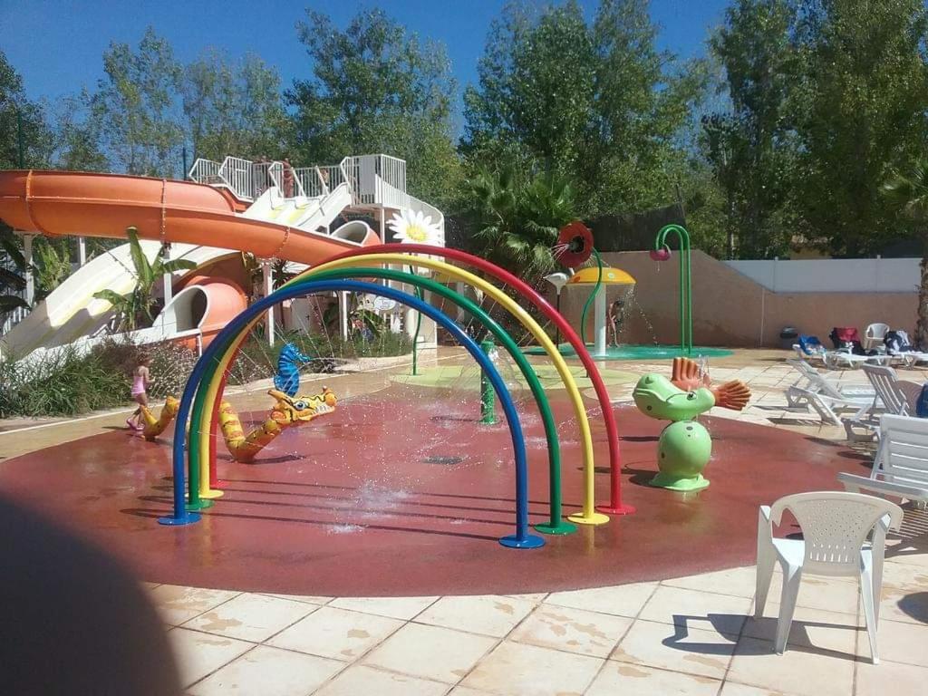 Camping Les Sables Du Midi Hotel วัลราส์-ปลาจ ภายนอก รูปภาพ