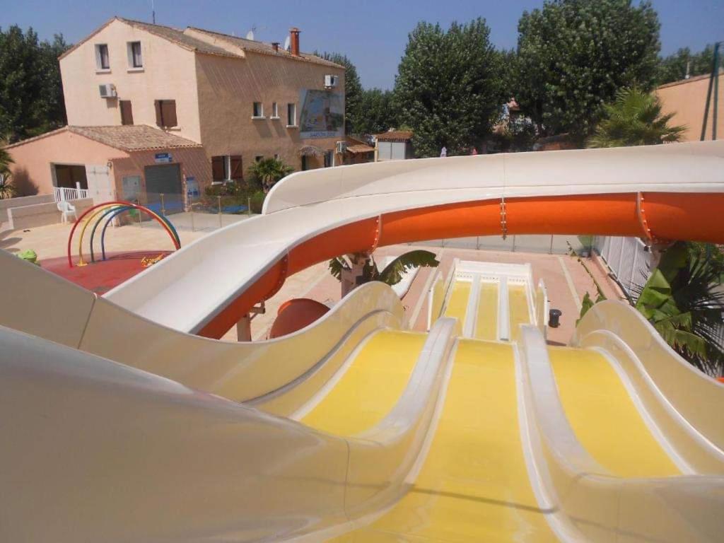 Camping Les Sables Du Midi Hotel วัลราส์-ปลาจ ภายนอก รูปภาพ