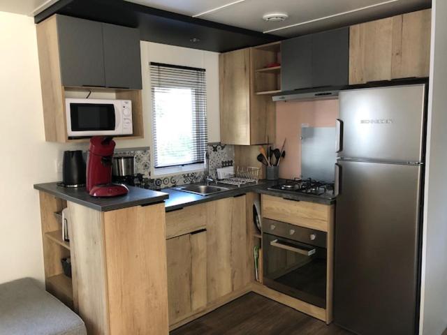 Camping Les Sables Du Midi Hotel วัลราส์-ปลาจ ภายนอก รูปภาพ